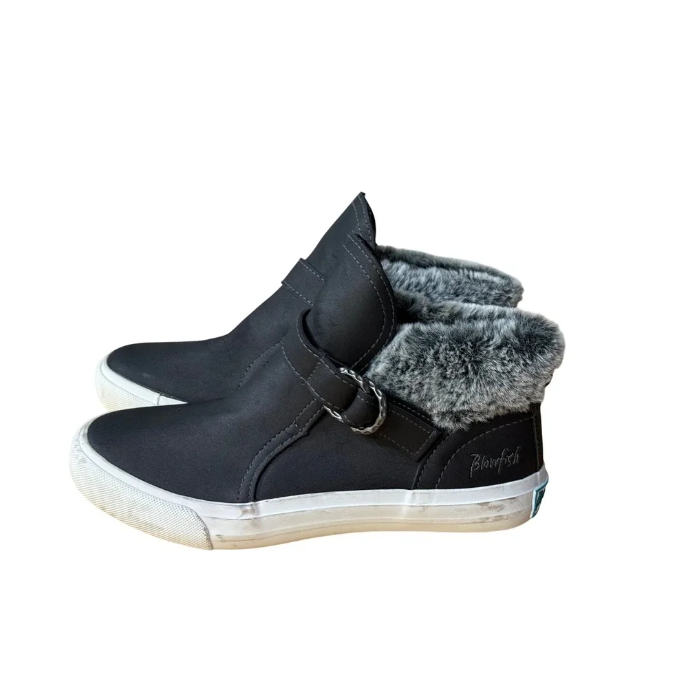 Blowfish Malibu Womens Grey Faux Fur High Top Slip On Sneakers Buckle Strap sz 7
